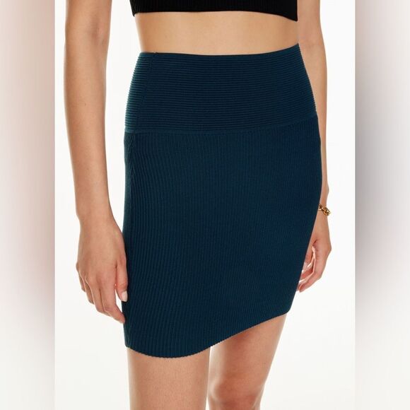 🏷️ NWT Babaton | Sculpt Ribbed Knit Pencil Mini Skirt | Herbage Green - Picture 8 of 9